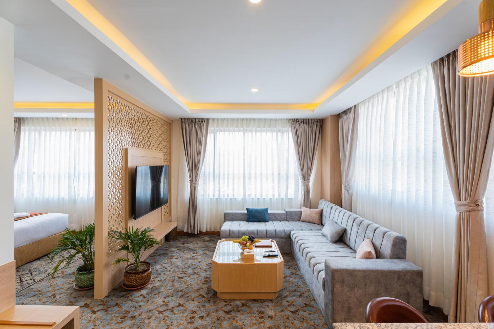 Hotel Crystal Pashupati Kathmandu Exterior foto