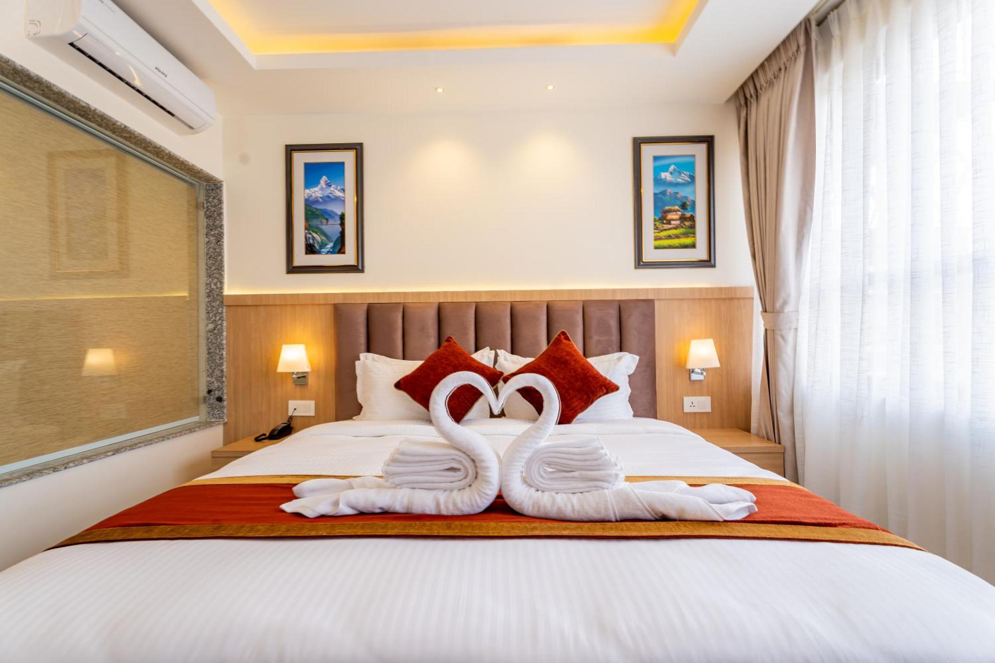 Hotel Crystal Pashupati Kathmandu Exterior foto