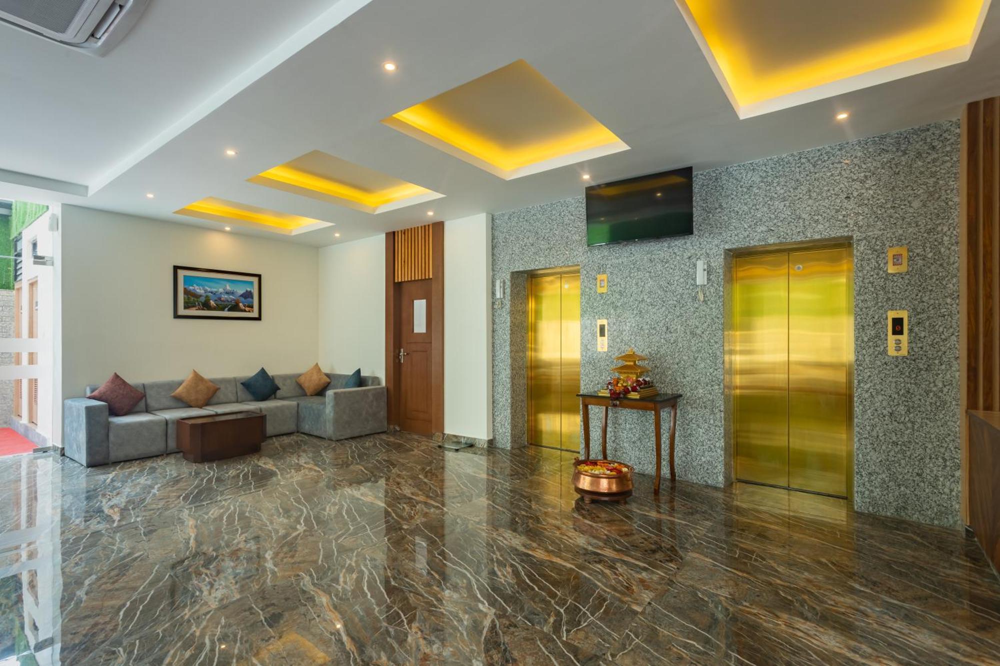 Hotel Crystal Pashupati Kathmandu Exterior foto