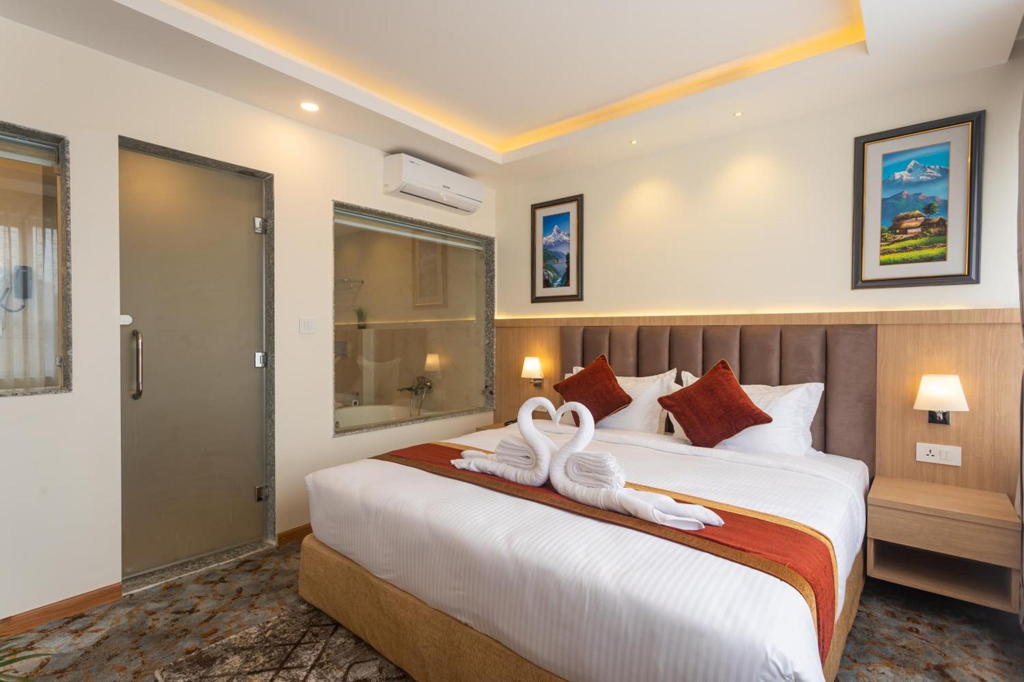 Hotel Crystal Pashupati Kathmandu Exterior foto